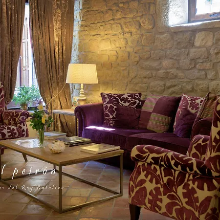 فندق El Peiron 3*