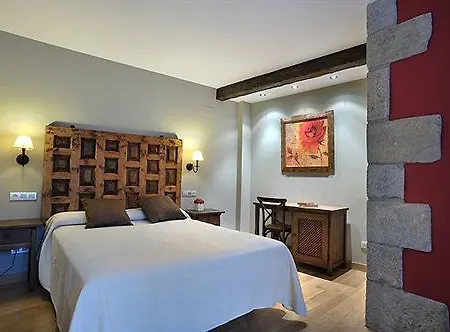 El Peiron 3*