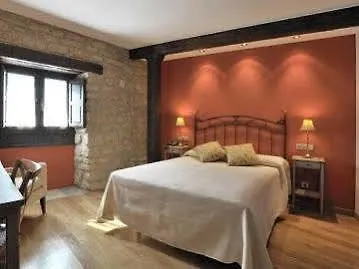 El Peiron Hotell 3*