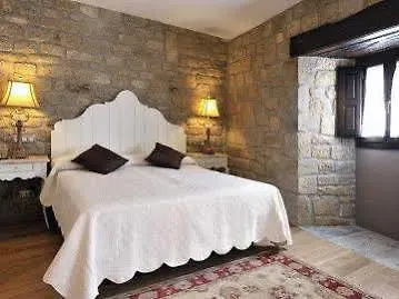 El Peiron Hotell 3*
